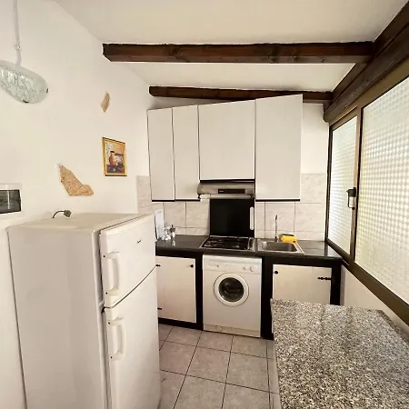 Nassia 2 By La Via Del Mare Viaggi E Vacanze דירה